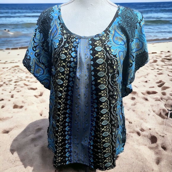 Angie Butterfly Sleeve Top for Ladies; Size Small - Picture 2 of 8